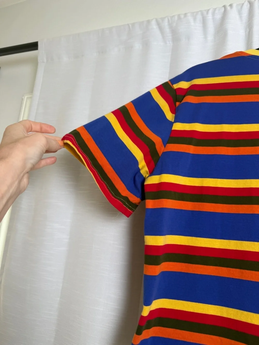 Guess Jeans USA Striped Graphic Tee Blue Multicolor Logo T Shirt | Size M - Picture 9 of 10